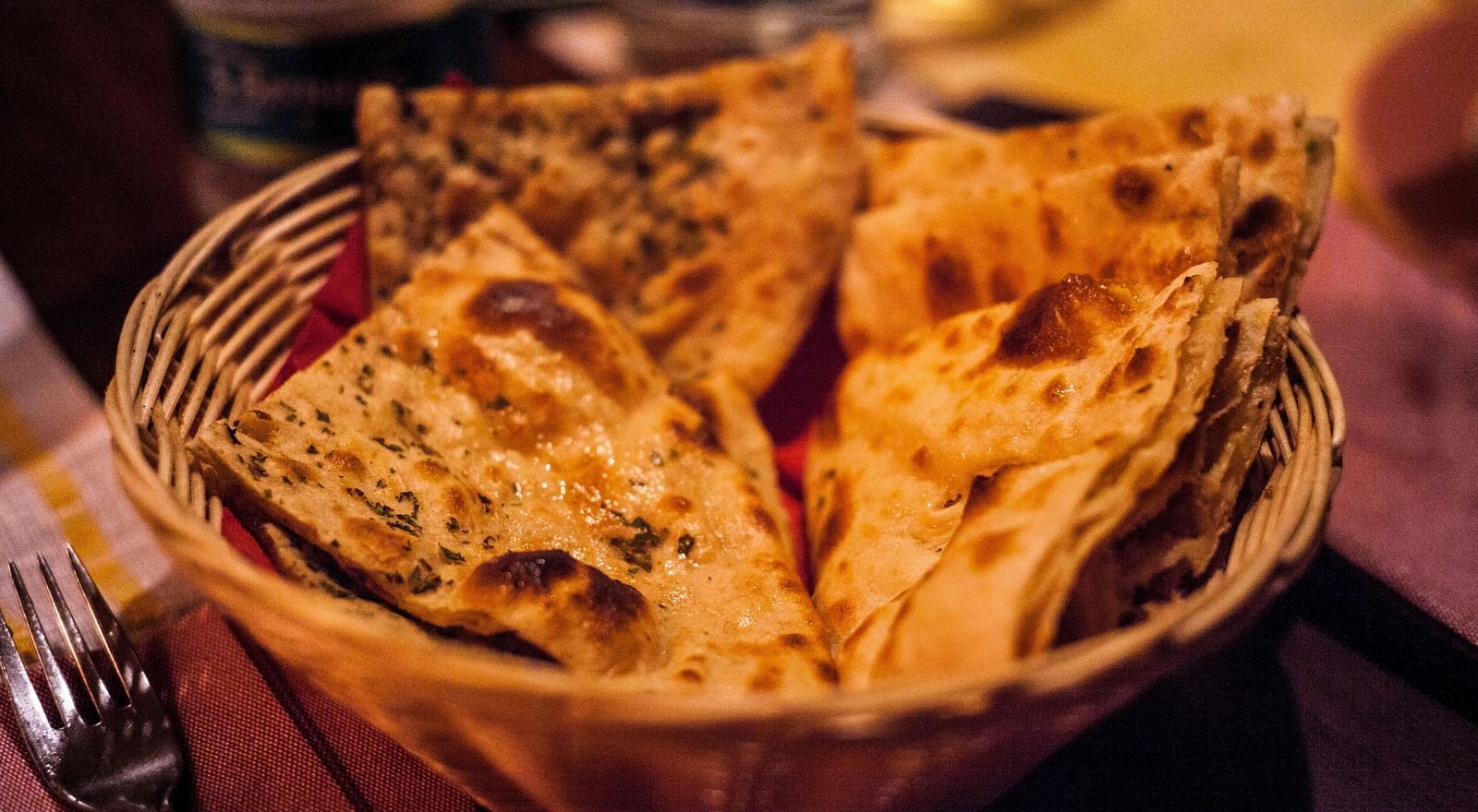 Image of naan in a basket
