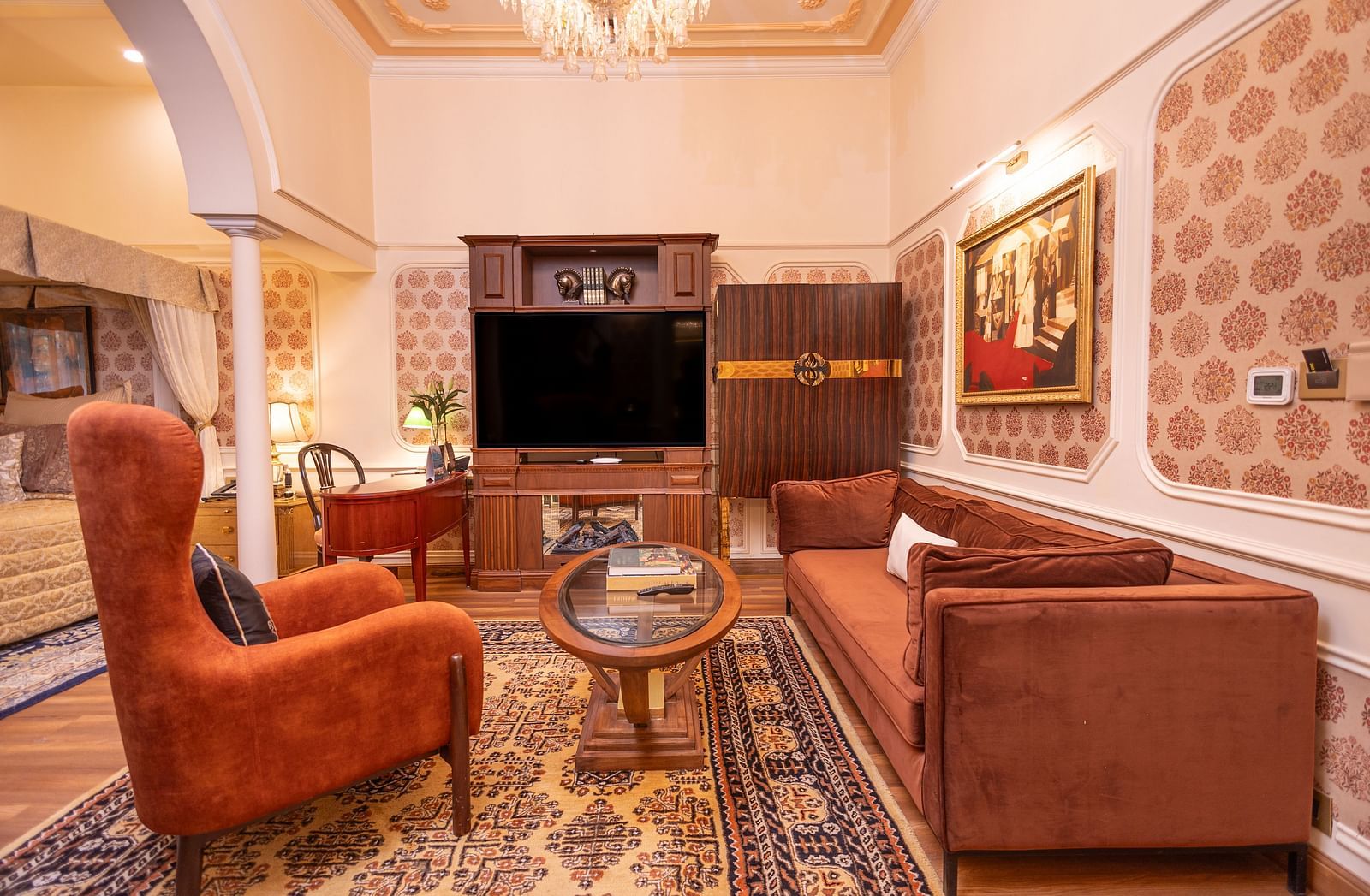image of the family seating area within the bedroom of the heritage parlour suite - The Claridges New Delhi