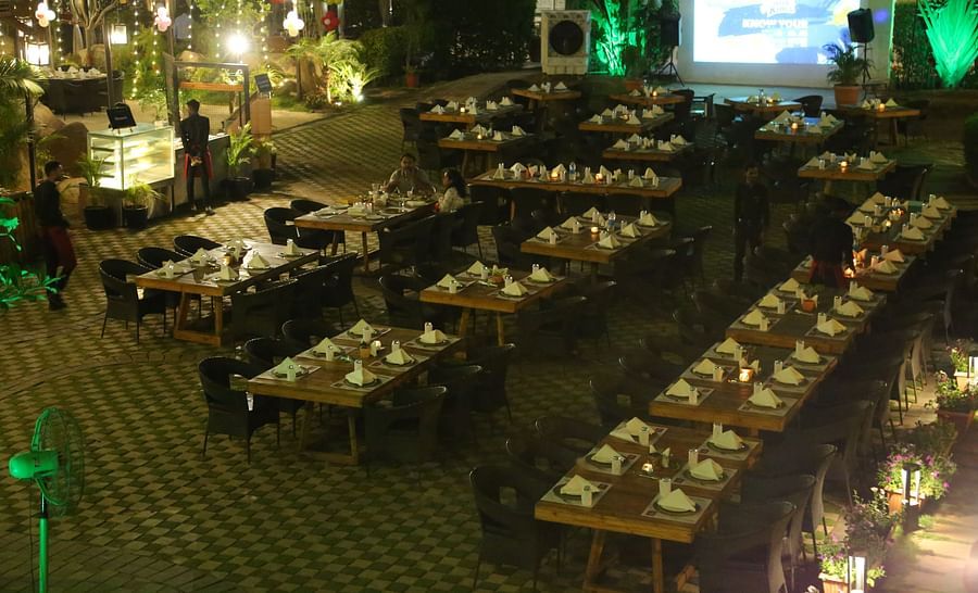 alt-text Little Monk Restaurant