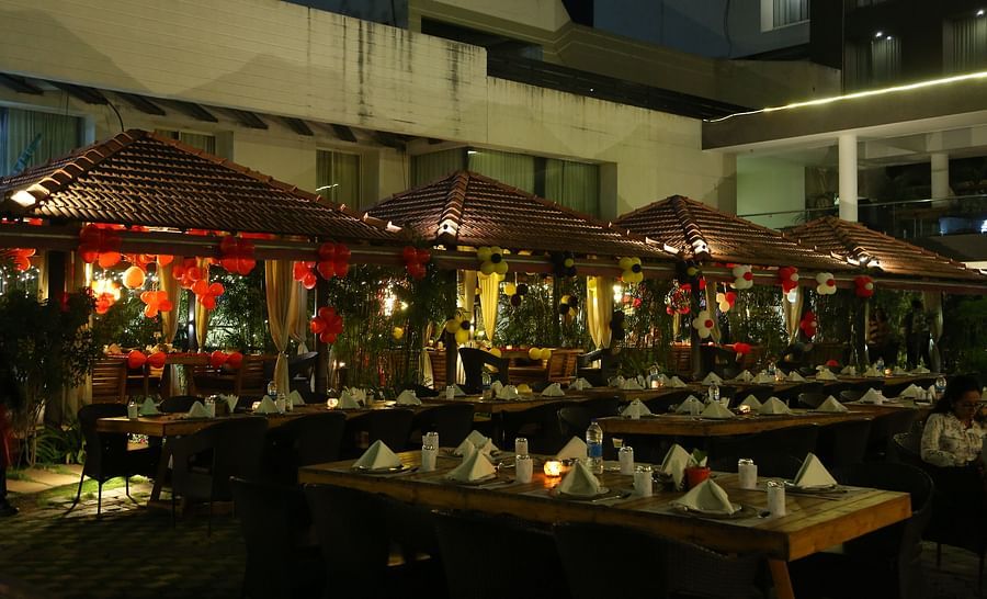 alt-text Little Monk Restaurant