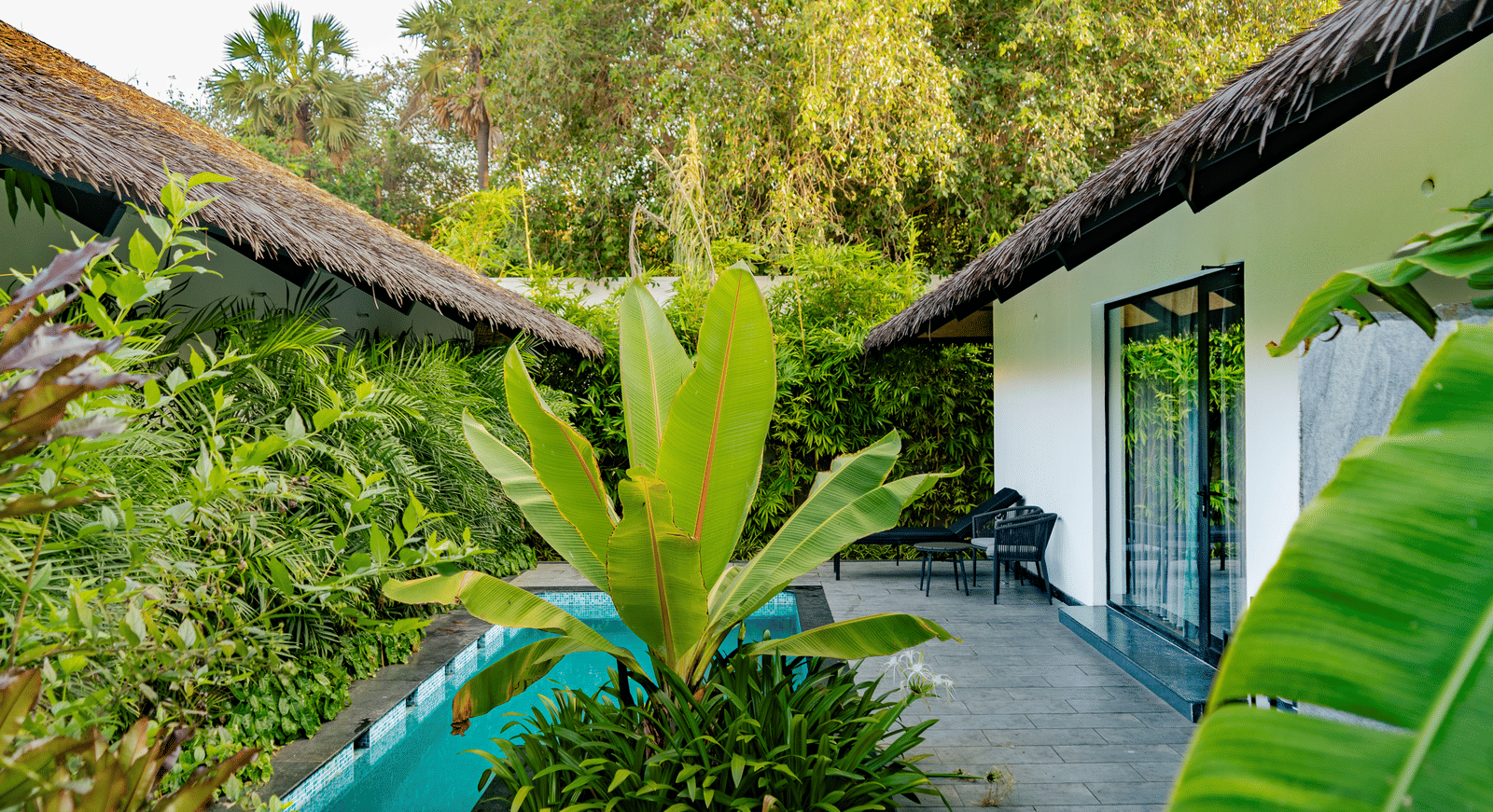 Pool Villa New
