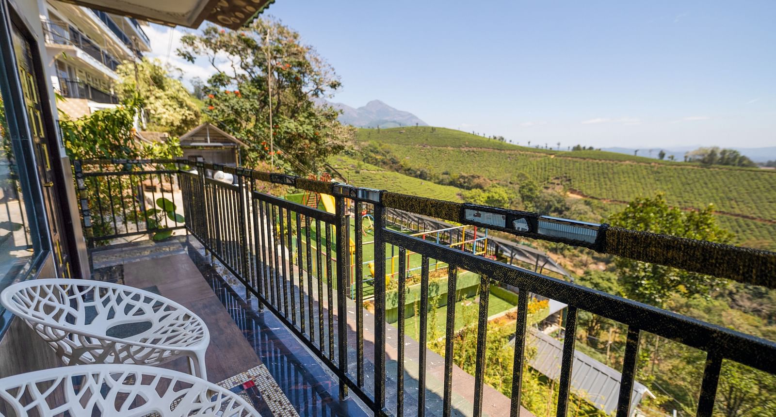 Single Bedroom Pool Villa at Parakkat Nature Hotel and Resorts, Munnar 4