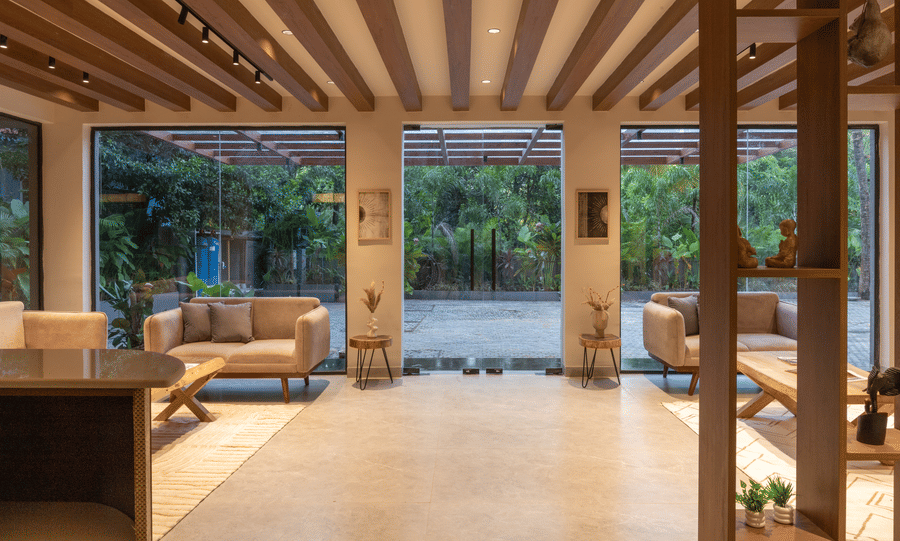 36. Lobby