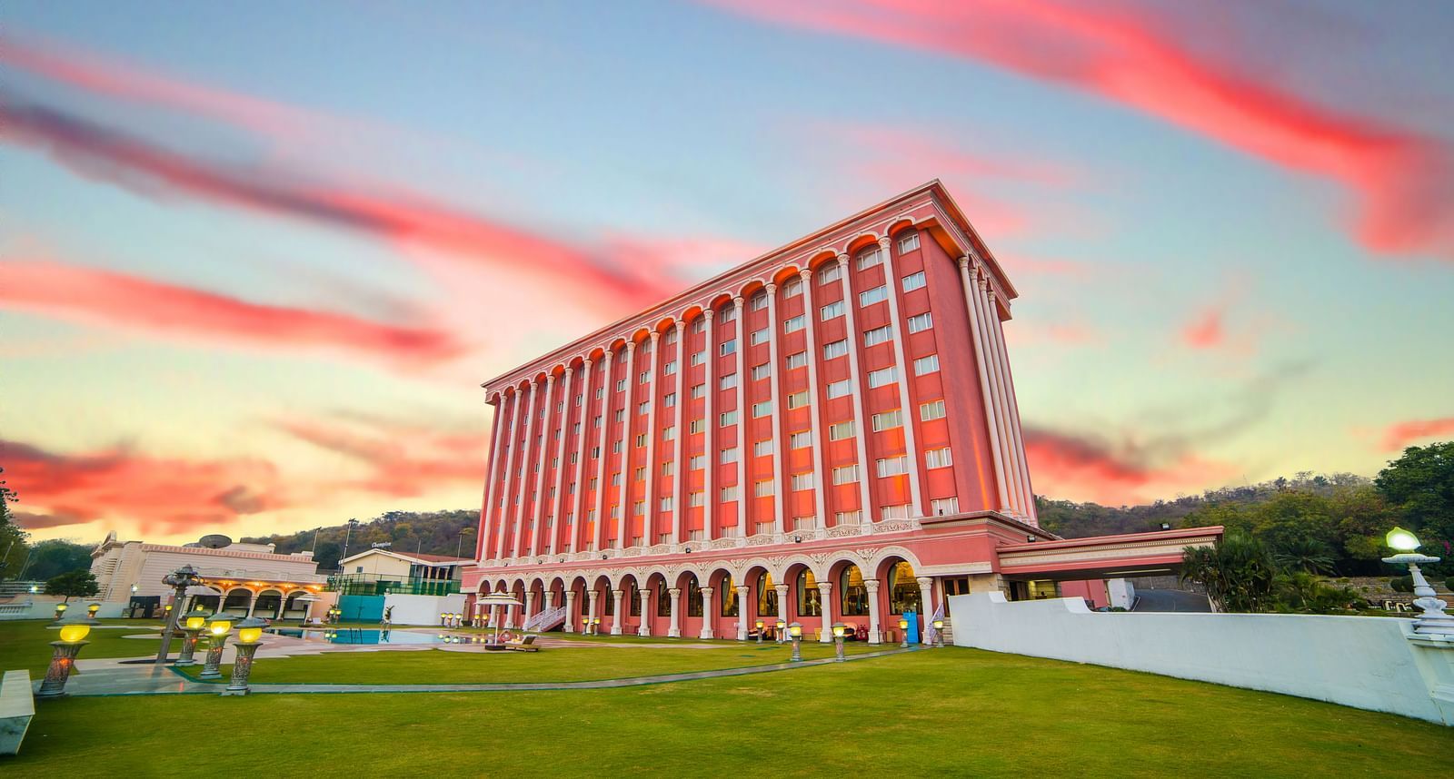 Best 4 star hotel in hyderabad - Sitara luxury hotel Ramoji film city