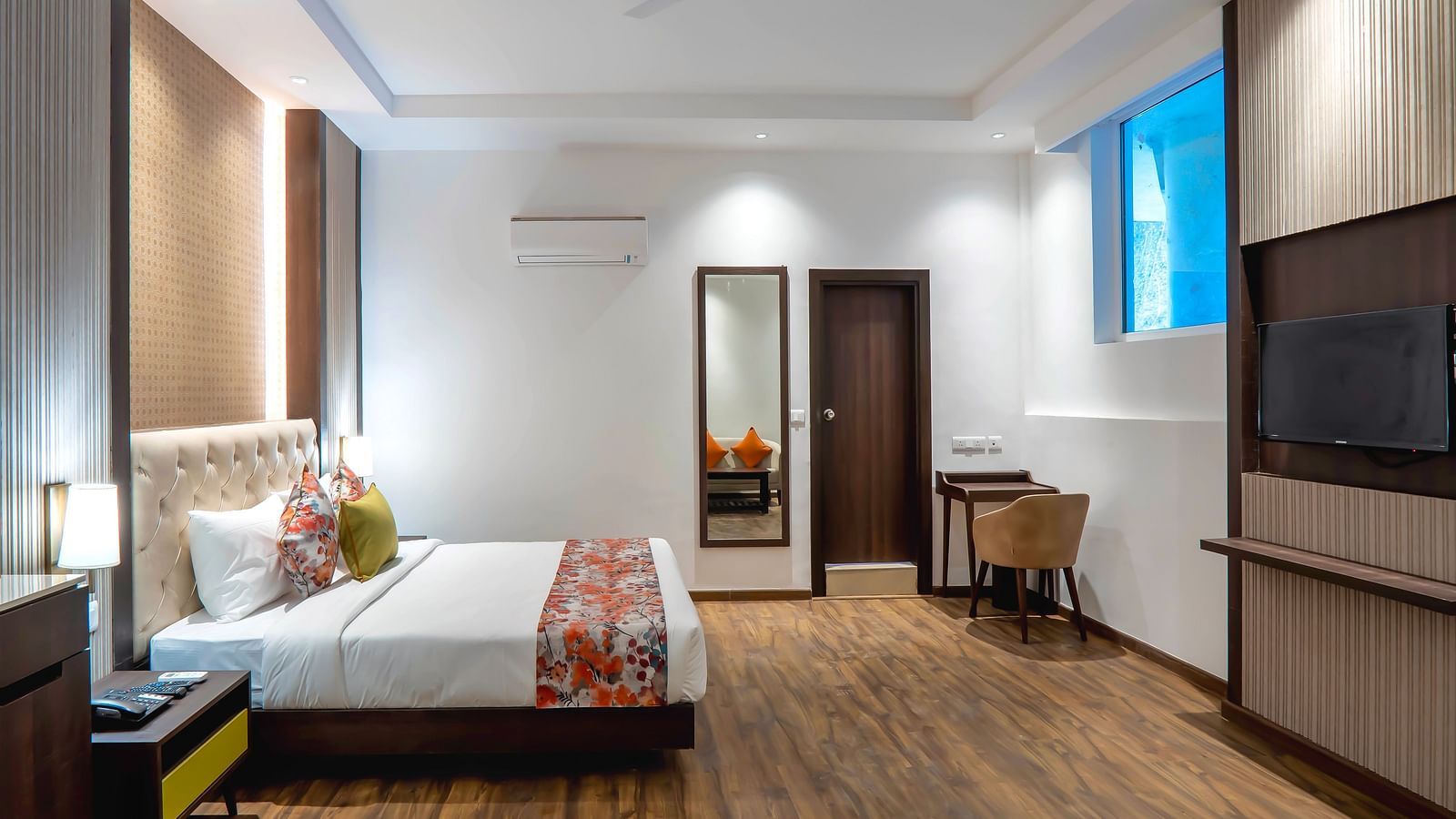 Premium Rooms at Hotel Le ROI Lake View Koti for a cosy stay along with various in-room amenities3