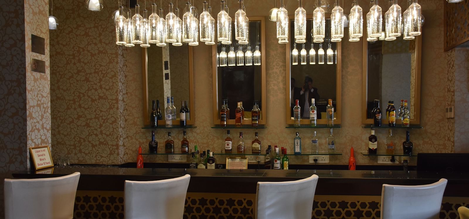 bar at the comfort inn sapphire, jaipur