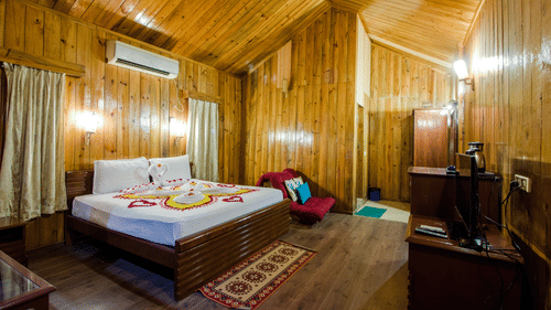 interior of a bedroom in Lagoon Suite 14