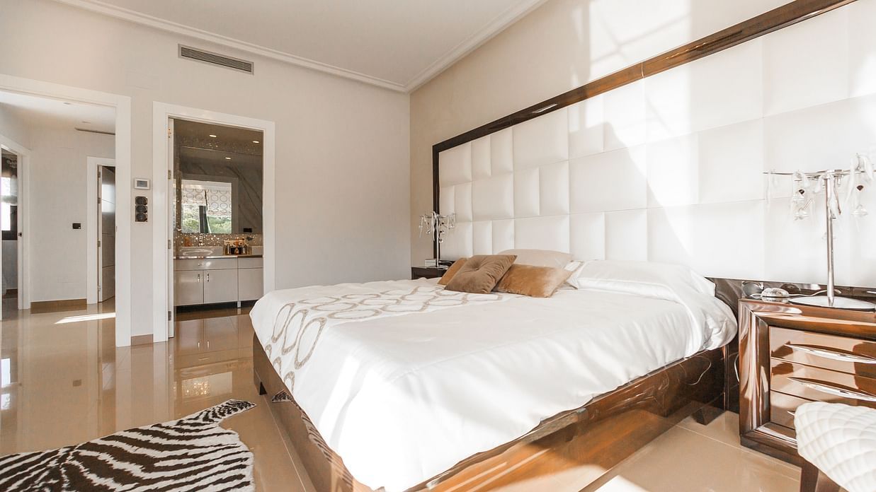 rooms in Zirakhpur 
