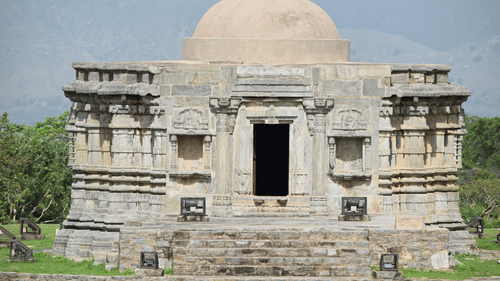 facade image of an Old Temple in Chennai made of stones with blue sky in the background