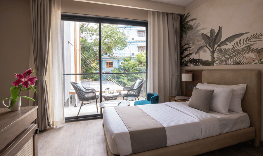 8.Deluxe Room