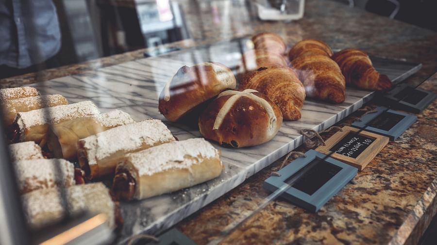 bakery in mall road