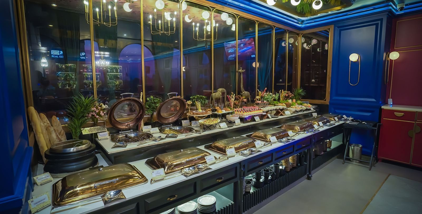 Lunch buffet at the restaurant Themis Barbecue House NSP Pitampura