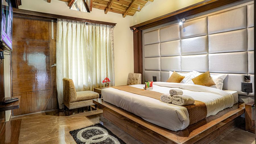 Vinsober Monal, Nainital Nainital executive room