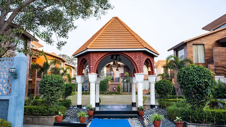 View of Entrance of the Maharaja Villa in The Wedlock Greens Hotel & Resort, Dhanbad