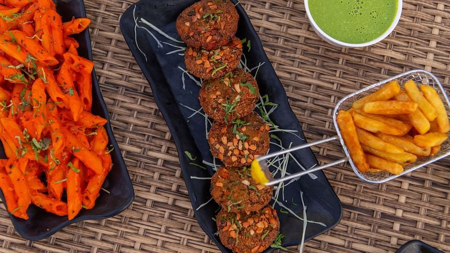 Veg cutlet with green chutney served at DLS Park Grace, Haridwar.