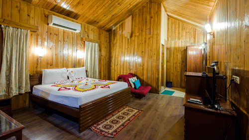 interior of a bedroom in Lagoon Suite 14