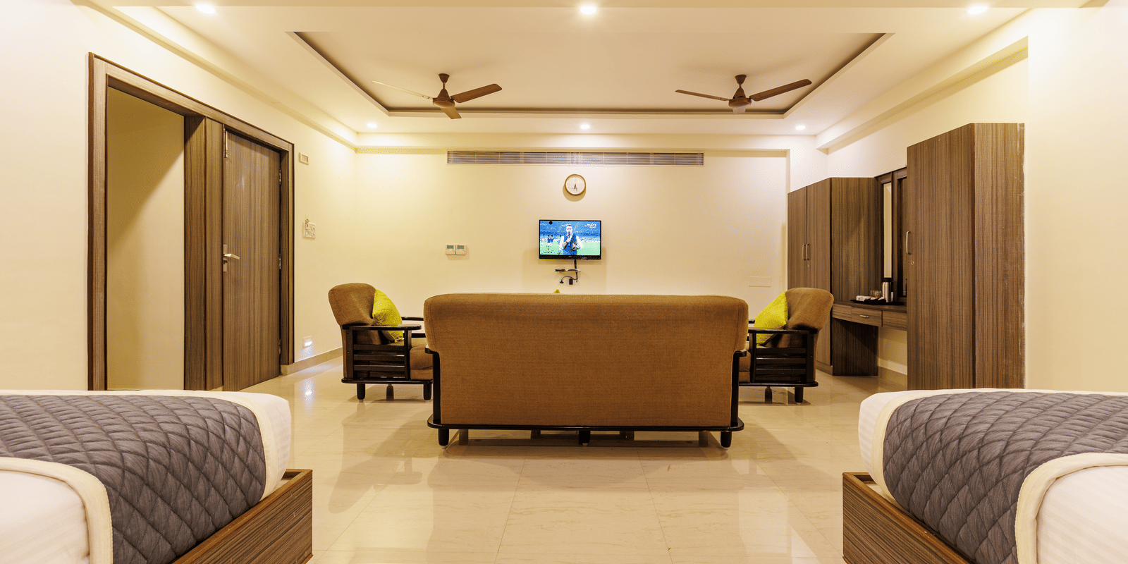 HCP Comfort Family Room -15