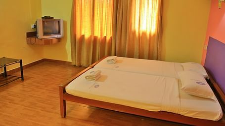 Hotel Srinivas, Kochi Cochin Double AC Room Hotel Srinivas Kochi 4