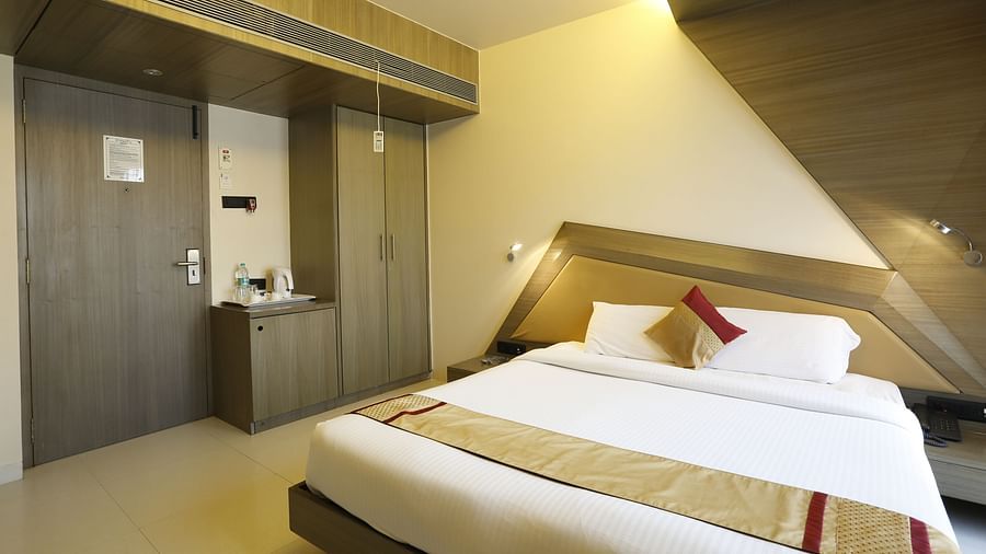 Super Deluxe Rooms in Andheri, Hotel Dragonfly, Andheri East Hotels