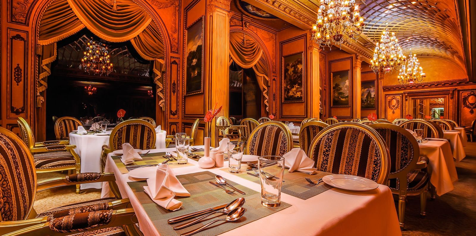 Dining arrangement in the restaurant at Sitara Luxury Hotel in Hyderabad near Ramoji Film City