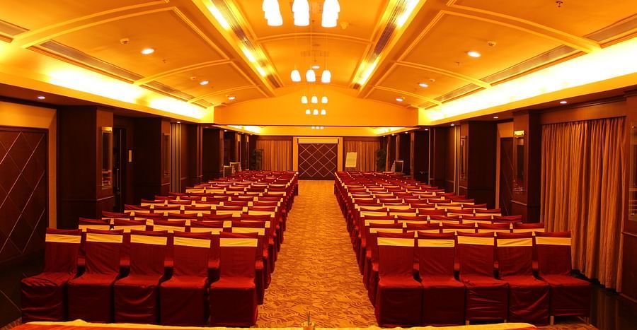 theatre setting at bougainvilla banquet hall - la classic, hosur road