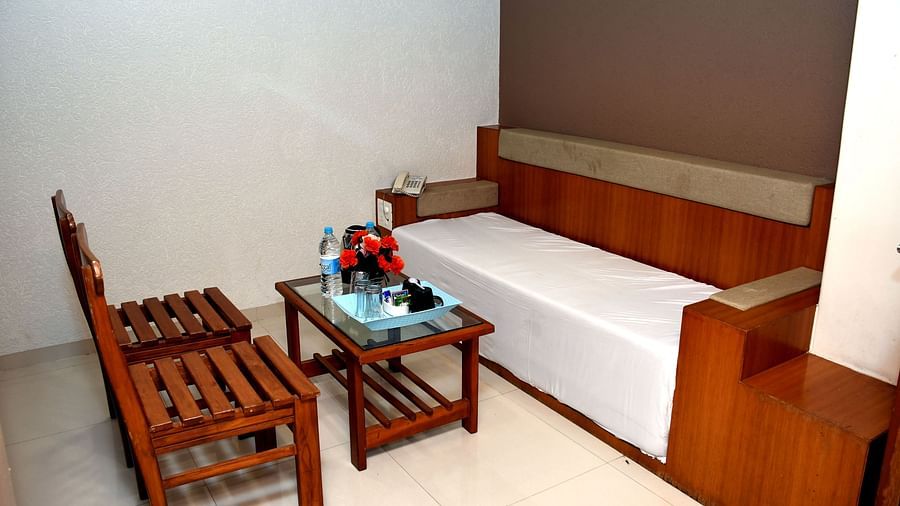 Pushpak Resort, Shirdi - A Division Of  G.S. Kote Patil Ent. Pvt. Ltd. Shirdi DSC