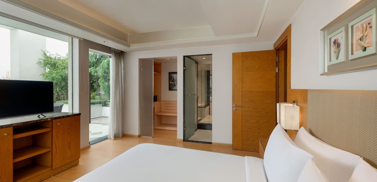 King Bed Suite with Terrace - 1623295