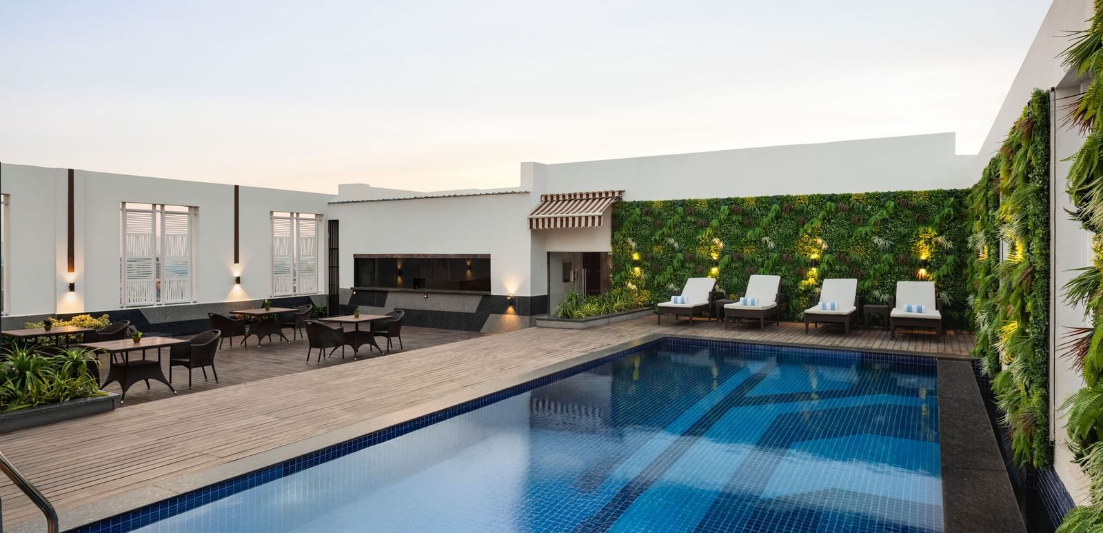 Pool - 1623326
