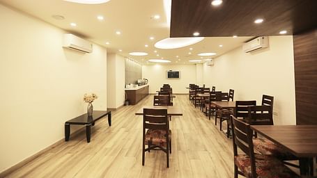 Hotel Pals Inn, Patel Nagar, New Delhi New Delhi Restaurant Hotel Pals Inn Patel Nagar New Delhi
