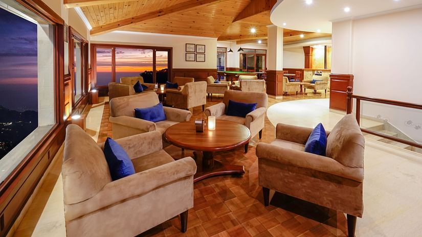 Sarovar-bar-Sapphire Lounge Bar 02