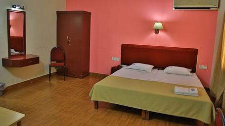 Hotel Srinivas, Kochi Cochin 4 bed Room Hotel Srinivas Inn Kochi 2