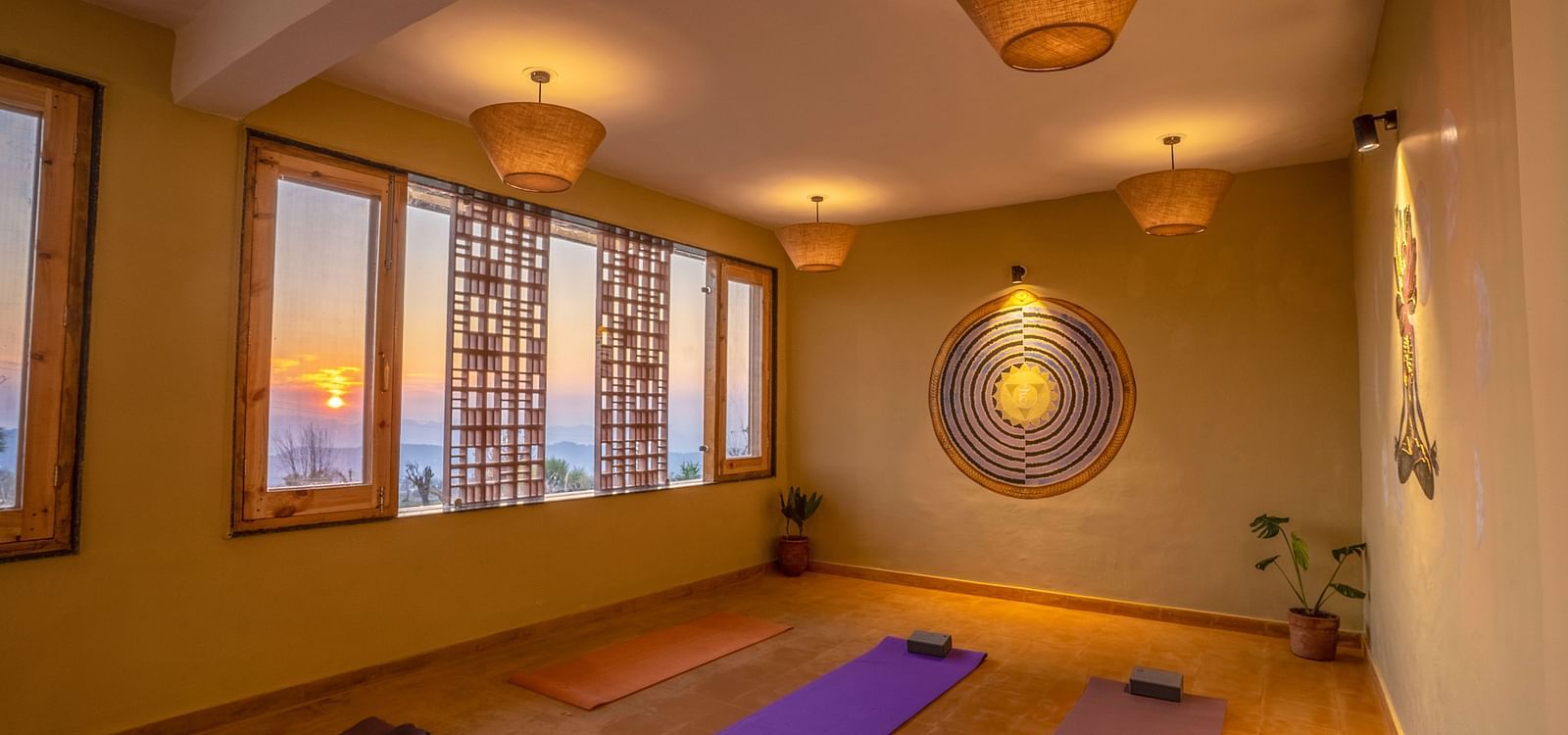 Yoga Room at Infinitea Retreat Bir