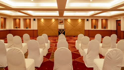 LEGEND HALL (Front view)