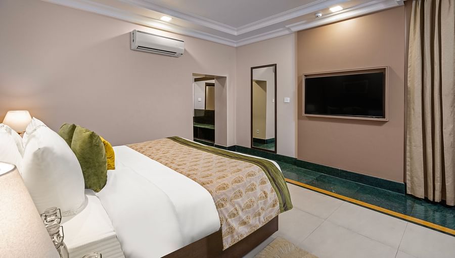 Maharaja Suite Room 1