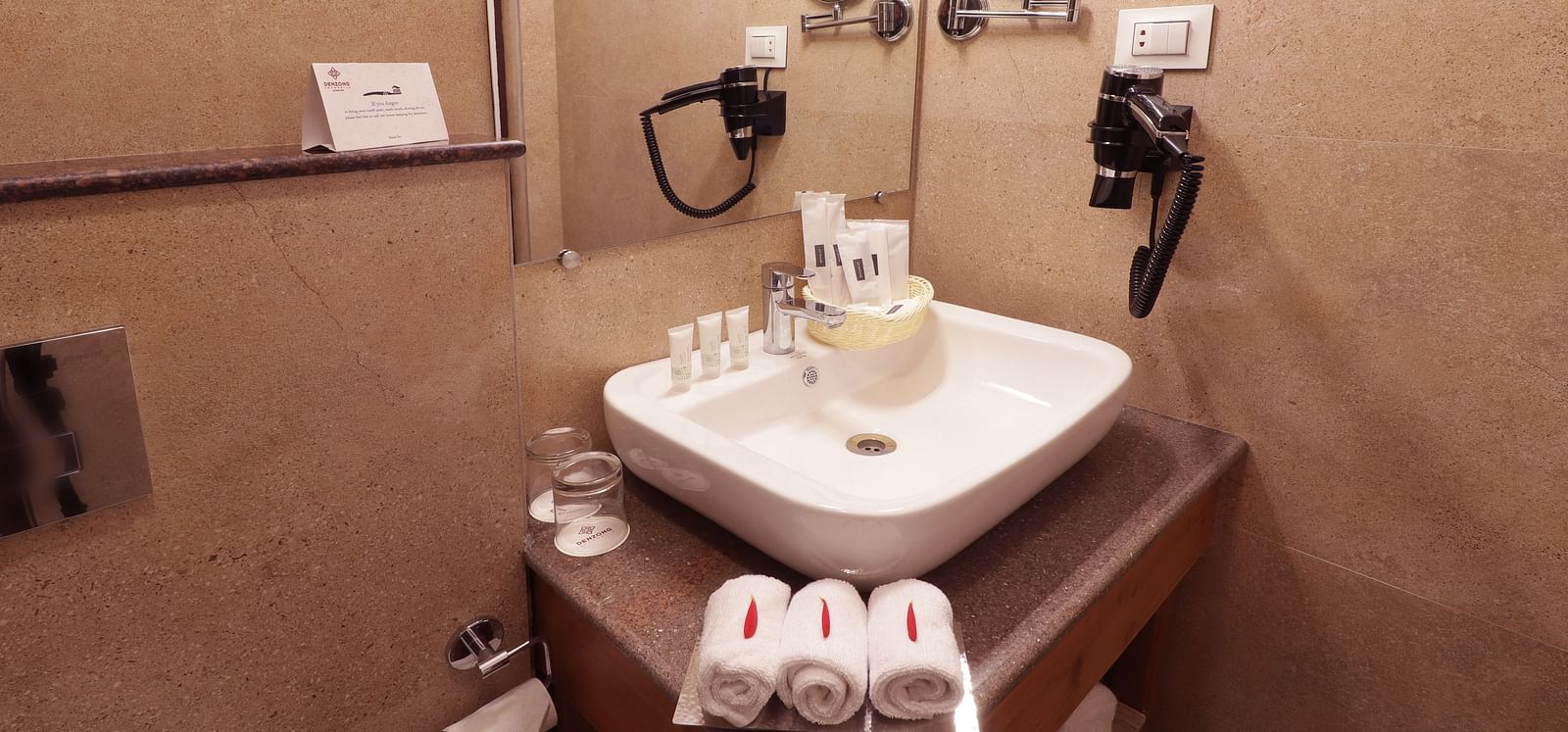 Bathroom2