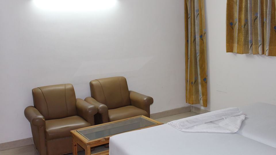 Golf Inn Executive Hotel, Bangalore Bangalore Executive Rooms 4 golf inn executive hotel near embassy golf links business park