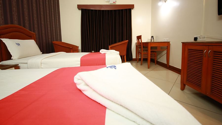 Double Deluxe Room 6