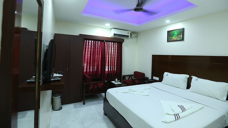 Double Deluxe Room 4