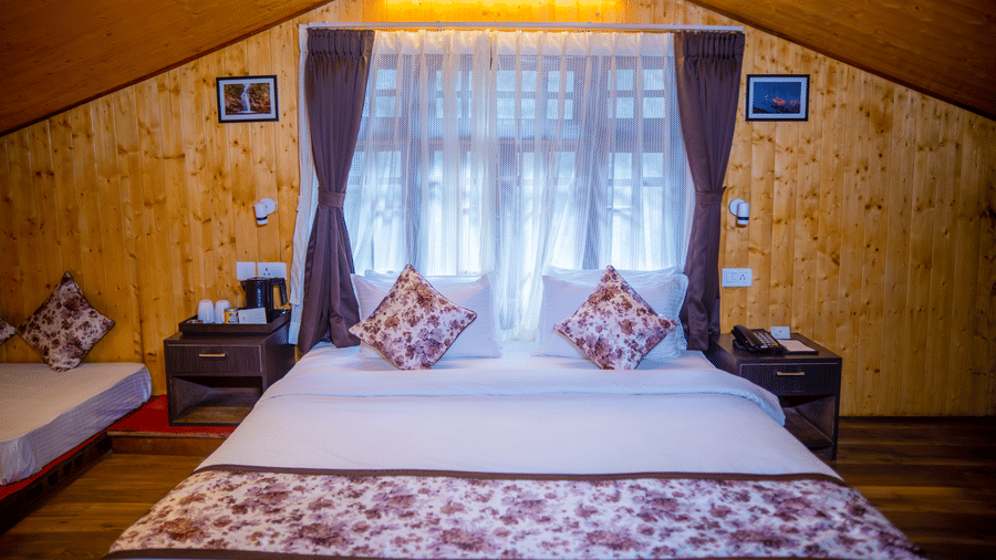 Dream Villa Retreat, Pelling - The comfortable bedding in the interiors of the Attic Room at our hotel