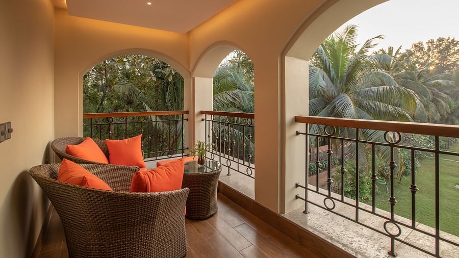 An image of the Sea view Suite with a beautiful view of vegetation