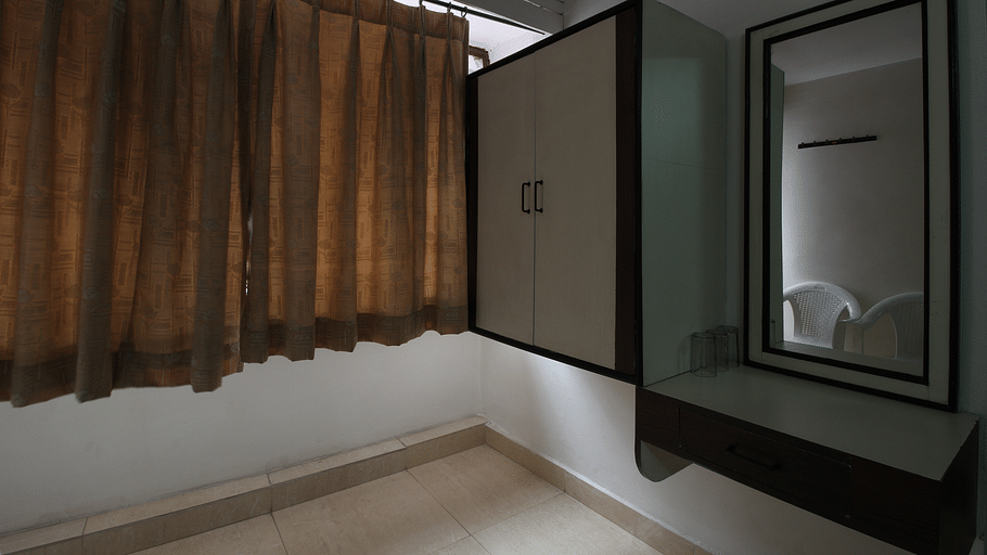 Hotel Maya Deluxe, MG Road, Secunderabad Secunderabad Economy Room Hotel Maya Deluxe MG Road Secunderabad 1