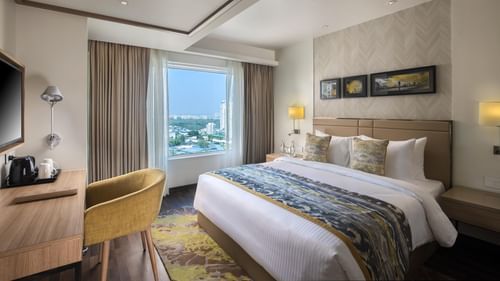 RoomatRoayalHometelSuites1