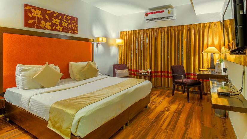 Premium Room - King Size Bed Pic 1