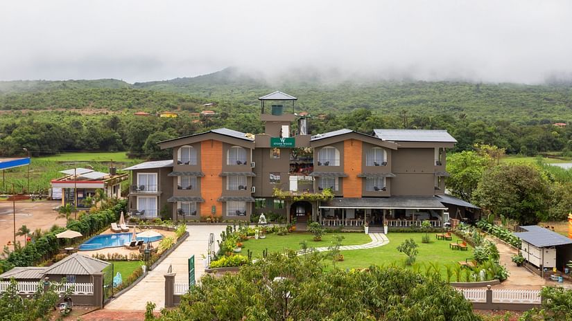 hotel in amboli