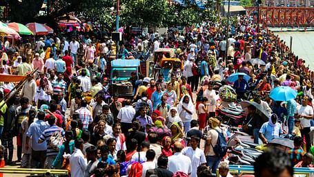 scene of a bustling market.