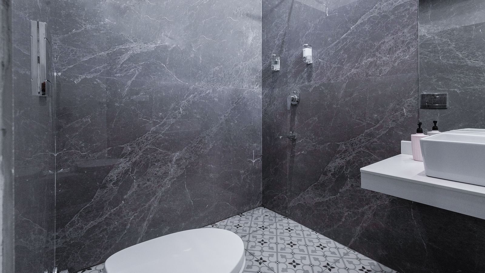 28 Bathroom4 0Z9A9465