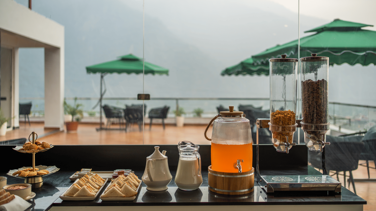 Perfectstayz Premium Pinaaki - Ganges View | Hotels in Rishikesh