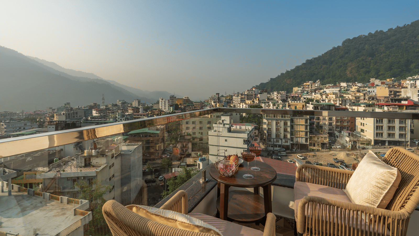 Perfectstayz Premium Pinaaki - Ganges View | Hotels in Rishikesh