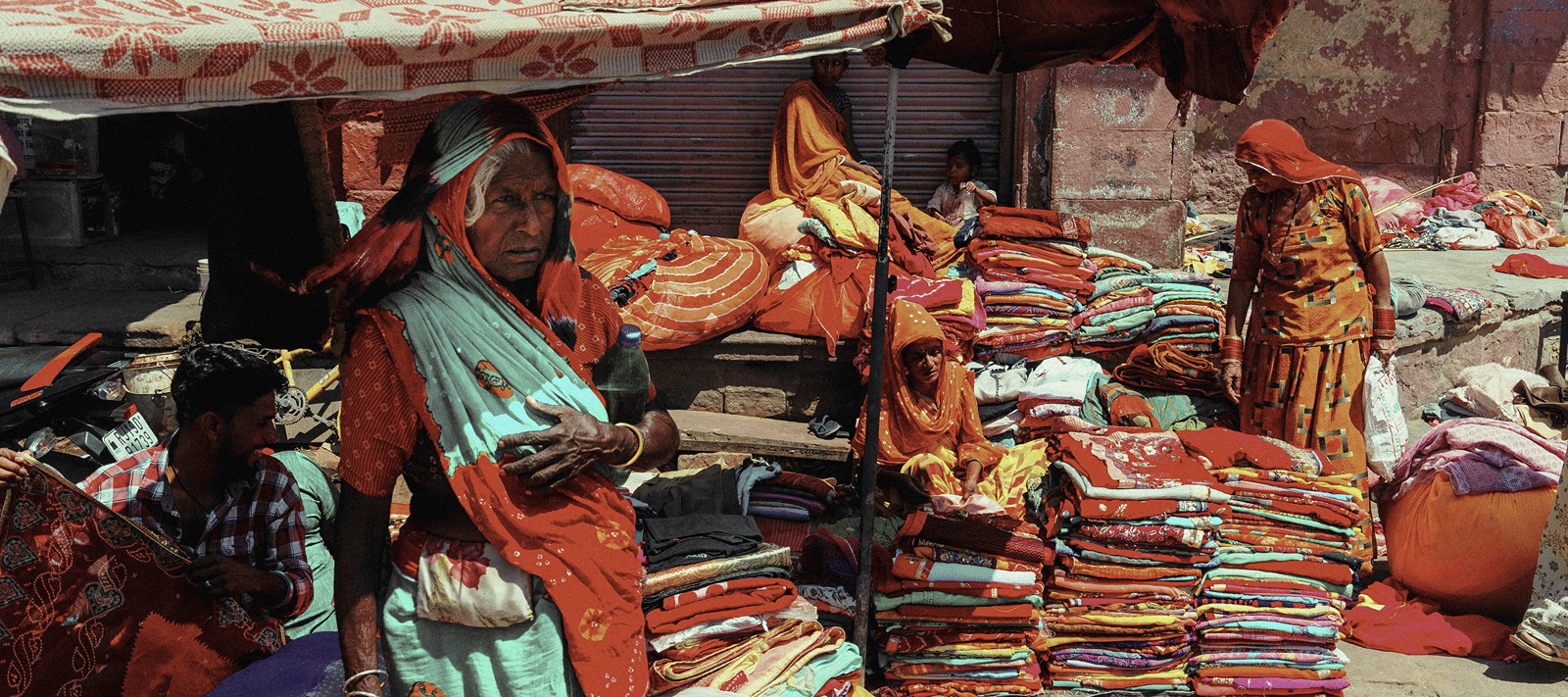 vendors at an open air market in Jodhpur
