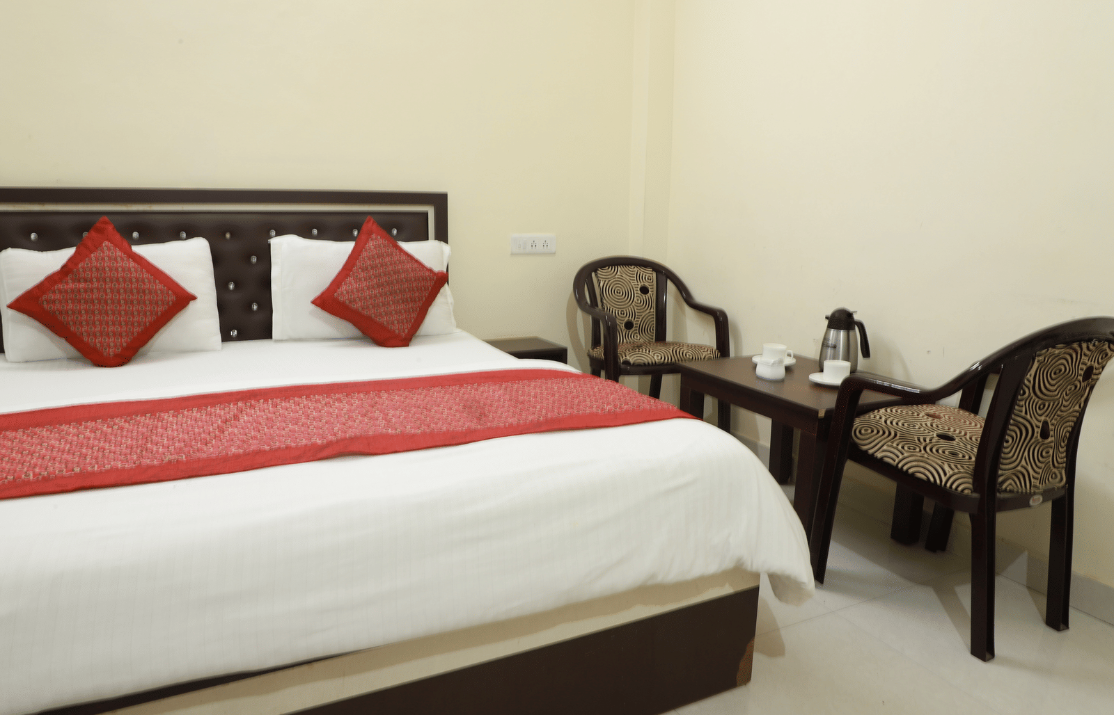 studio service apartment